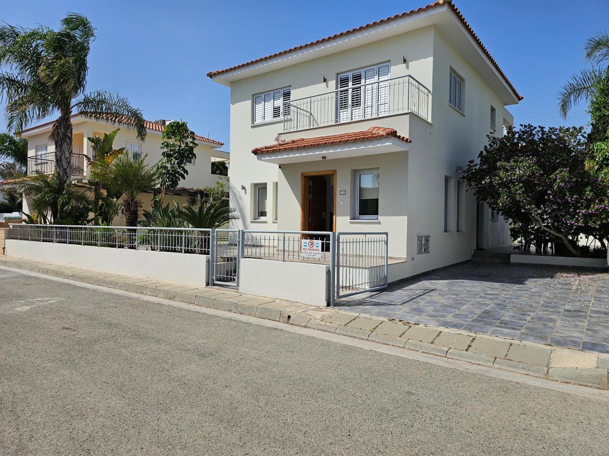 פרוטאראס Family Home מראה חיצוני תמונה
