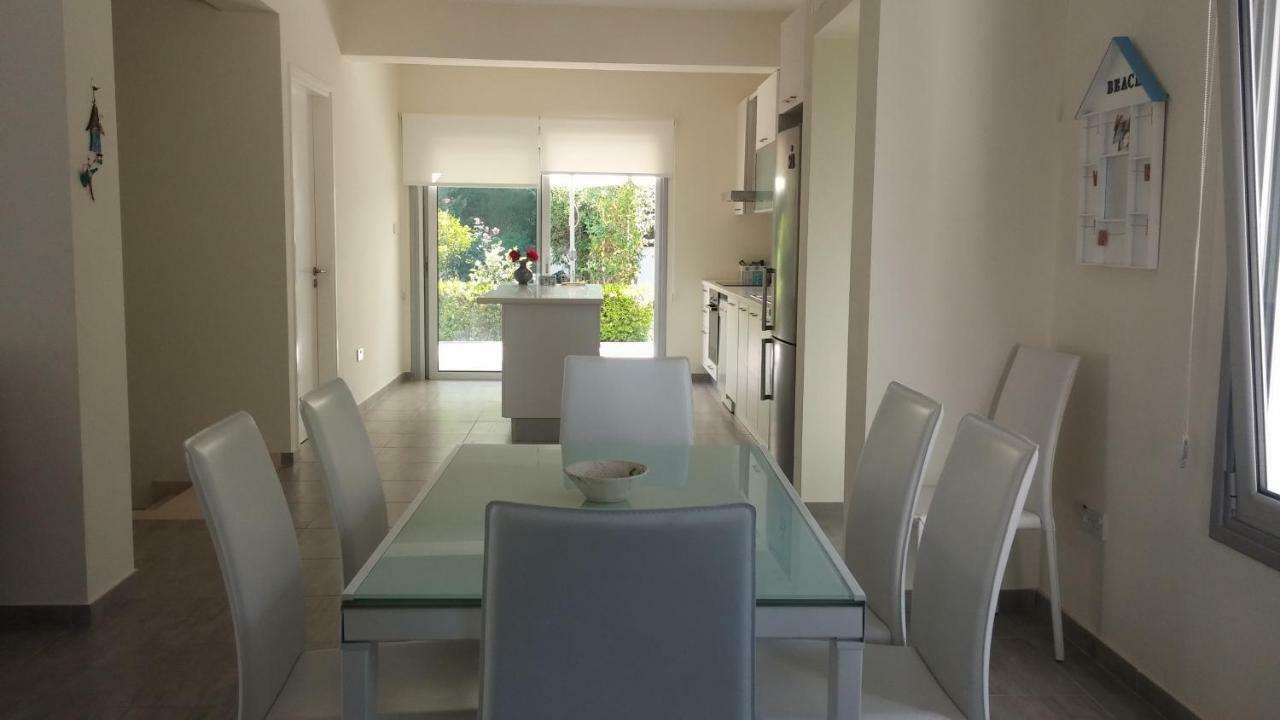 פרוטאראס Family Home מראה חיצוני תמונה